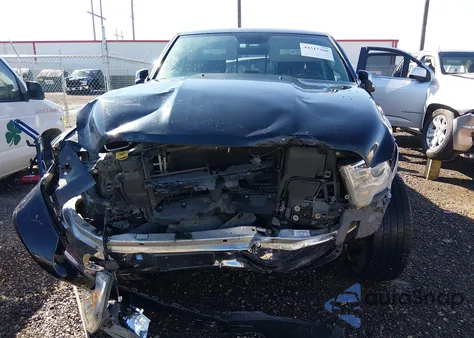 2014 Ram 1500 Laramie z USA, uszkodzony, nr VIN 1C6RR6VT3ES122826